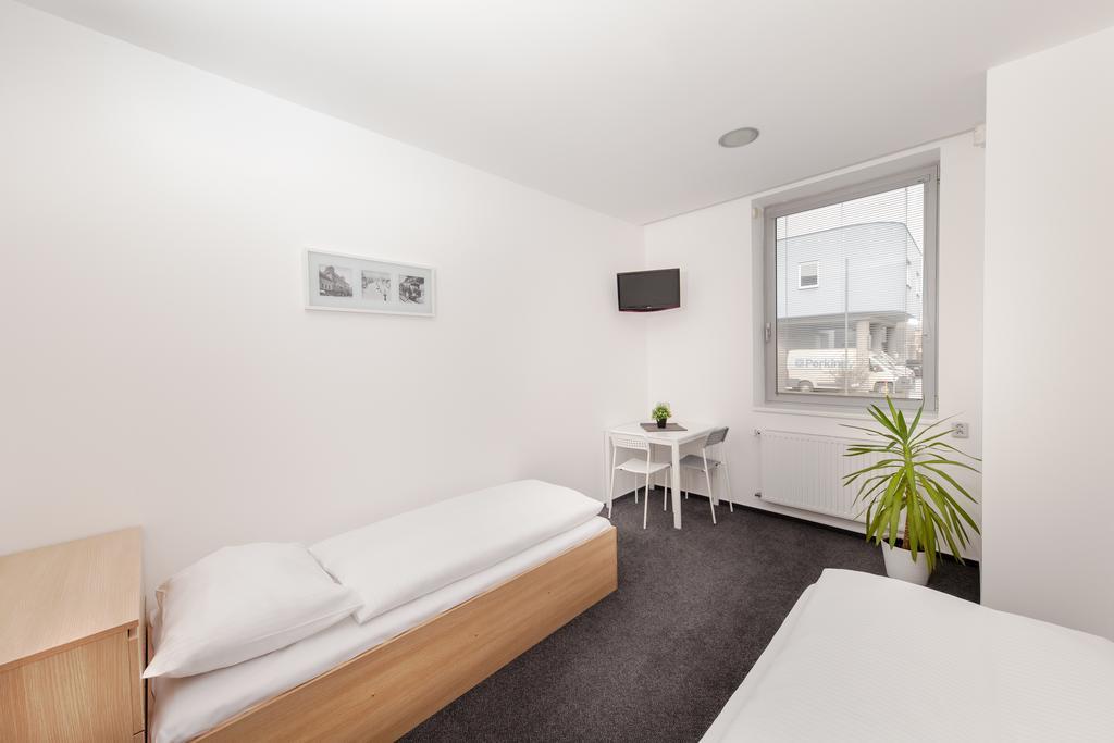 Hotel&hostel Letov *